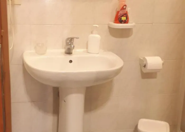 Interno 3 *